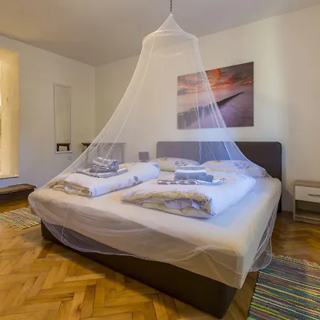 Idyllisches Mit Privatpool, Meerblick Und Flughafentransfer *