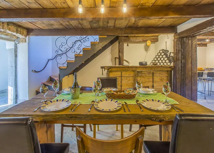 Idyllisches Mit Privatpool, Meerblick Und Flughafentransfer Nyaraló *