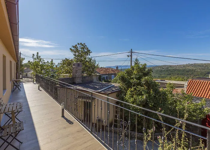 Idyllisches Mit Privatpool, Meerblick Und Flughafentransfer * Bribir