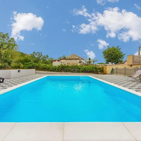 Idyllisches Mit Privatpool, Meerblick Und Flughafentransfer בית נופש *